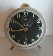 VINTAGE RETRO MAUTHE Repeto Schreibtischwecker zum Aufziehen beige