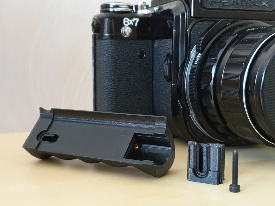 Right Hand Grip for Pentax 67 (6x7) large size grip - Image 3 of 4