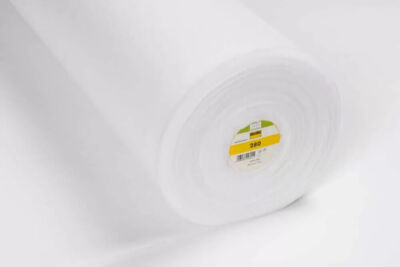 Weiße mittlere Loft Watte zum Einnähen Fleece Watte Vlieseline 280 90 cm breit