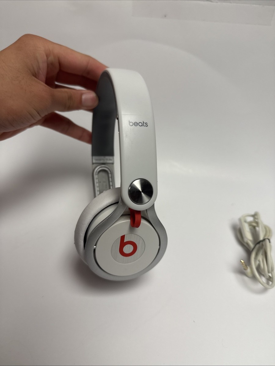 良品⭐️Beats by Dr Dre BT ON MIXR ホワイト白 Beats by Dr. Dre™