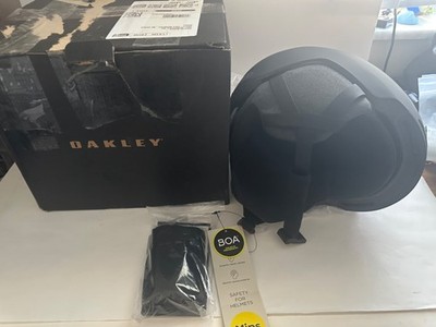 Oakley MOD1 Unisex Adult Medium Helmet- Brand NEW Never Used 2025. Blackout MIPS
