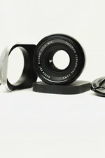 [Very Good Condition] Fujifilm Fujinon XF 35mm f/1.4 R with Extras
