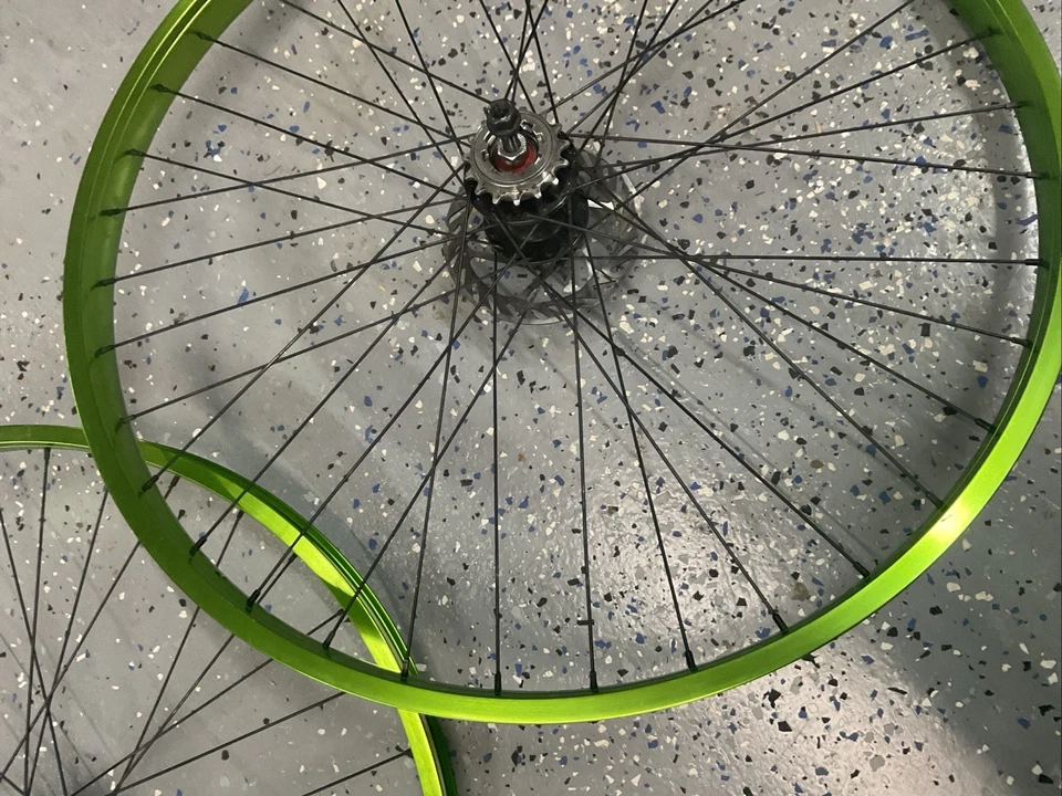 Juego de ruedas SE Racing Blue 29" usadas BMX Cruiser llantas bujes freno de disco BMX Foto 3 de 4