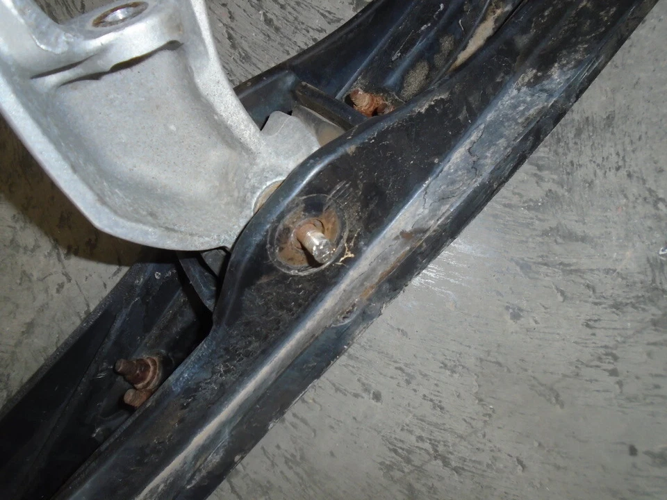 Переднее крепление для лыжных саней 2001 Snowmobile Polaris RMK 800 Rocky Mountain King 5434608 - Изображение 4 из 4