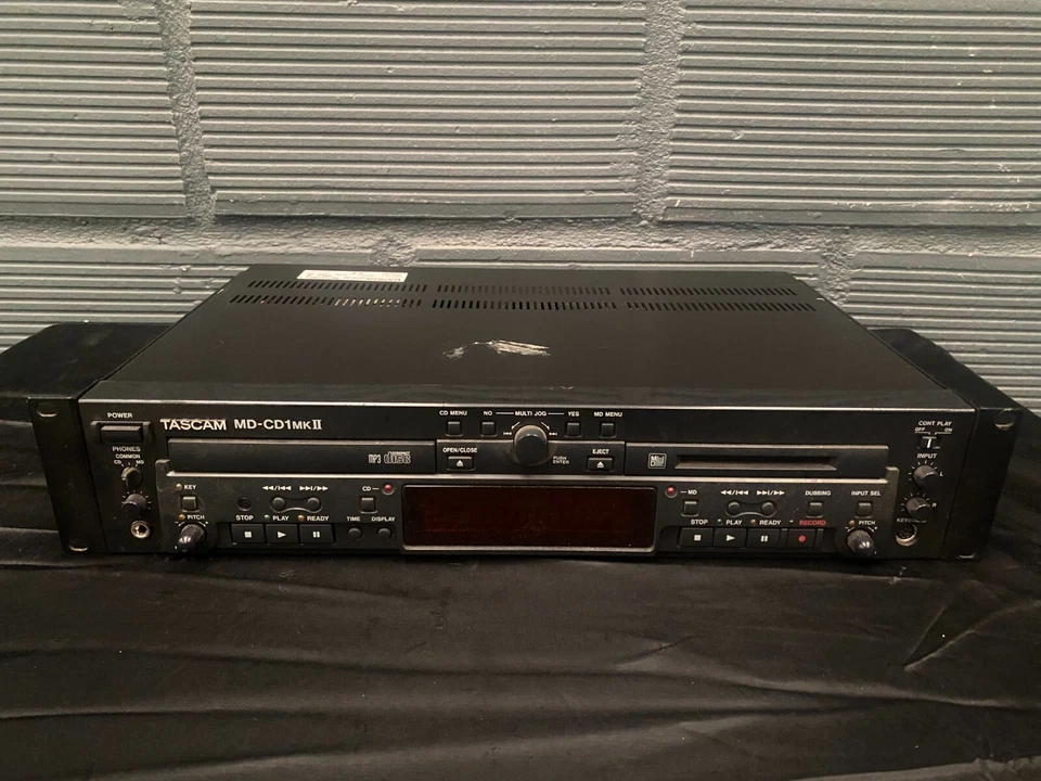 TASCAM MD CD1 MKII - Photo 3/4