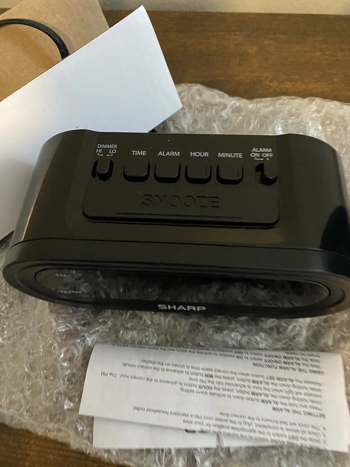 SHARP Digital Alarm with Accuset - Automatic Smart Clock, Never Needs Setting - - Image 3 of 4