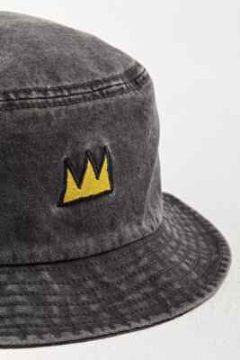 NWT Urban Outfitters Basquiat Crown Bucket Hat Cap UO