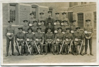 ORIGINAL POST WW1 ERA PHOTO WELSH GUARDS WINDSOR CASTLE? WOW LOOK