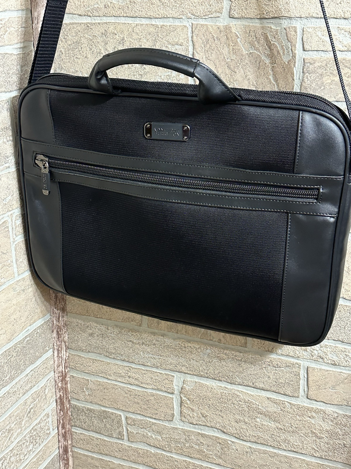 KENNETH COLE REACTION R-TECH Laptop Bag Briefcase Black Handle/Shoulder Strap
