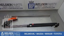 Verin de hayon / de capot Mazda DEMIO