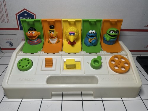 Vtg 1980s Playskool Poppin Pals Sesame Street Pop Up Figure Toy Ernie Bert Oscar