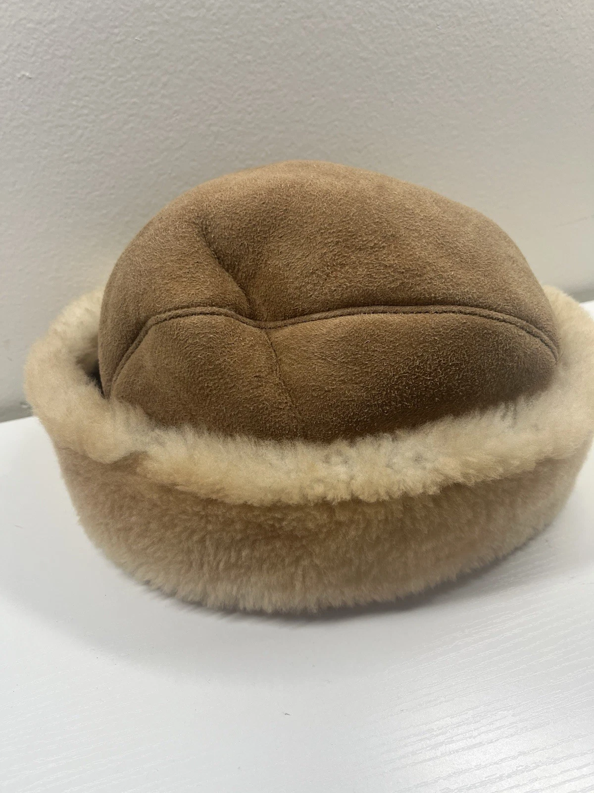 ACORN Sheep Suede Tan Bucket Hat w/Ivory Shearling Lining
