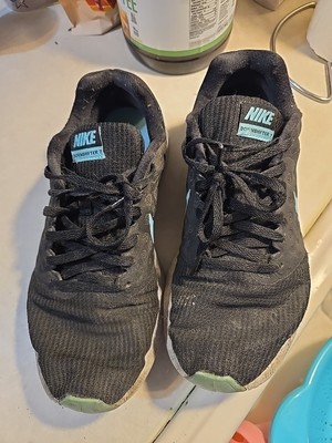 8.5 W Womens Nike Downshifter 7 Tennis Shoes Used