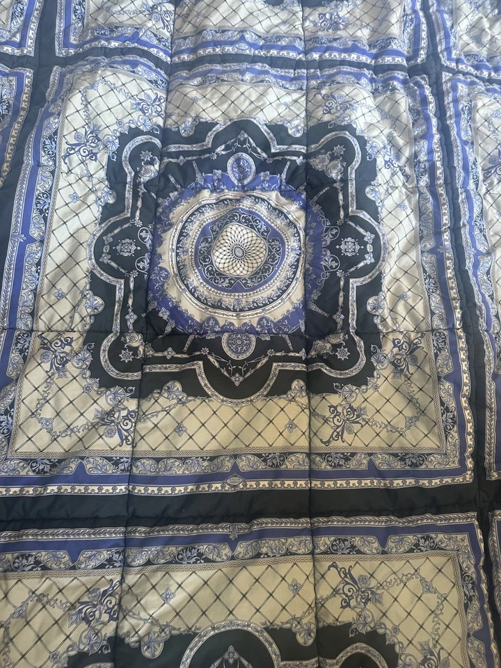 Gianni Versace King Size Black And Blue Comforter - Image 3 of 4
