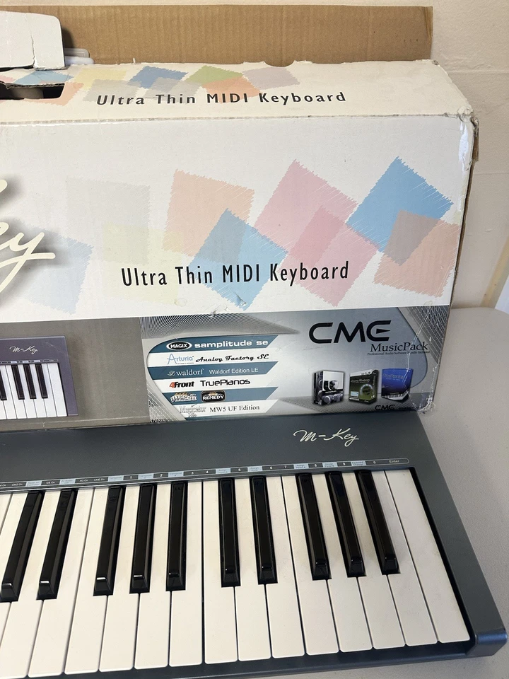 Teclado controlador CME M-Key 49 teclas USB MIDI | Sin cable de alimentación Foto 4 de 4