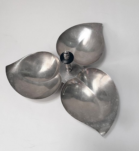 Mid-Century 3 Leaf, F.B. Rogers Silverplate Server, Ebony & Brass Handle, Footed - Picture 4 of 7