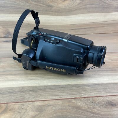 Hitachi エアレシーバー 1971年製 Hitachi VM-E54A Black 24x Digital Instant Zoom 8mm Video Camcorder