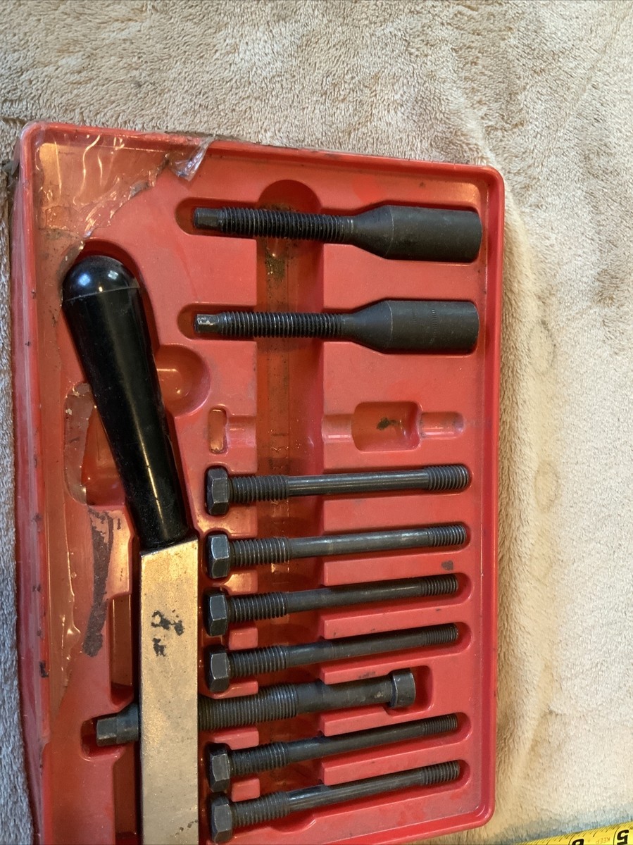 Snap On CJ131 Steering Wheel Puller And Lock Plate Depressor Kit
