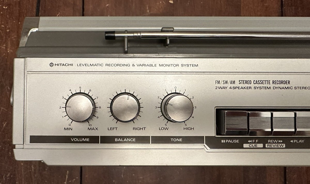 Hitachi TRK-7800HC AM/FM/SW/Cassette Stereo Portable Boombox