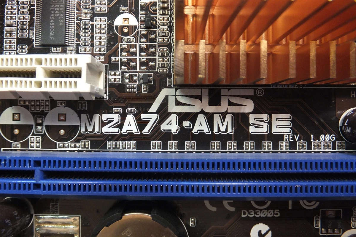 ASUS M2A74-AM SE, REV.1.00G, AM2+, AMD Motherboard +CPU LE1250.