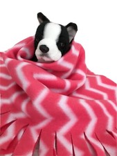 DOG SIZE FLEECE BLANKETS, Pet Blanket Travel Throw Cover, PINK ZIGZAG