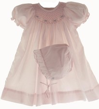 Petit Ami Dress Infant Girls Pink Smocked Dress & Bonnet NWT Preemie-9m