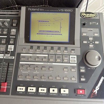 Roland VS-1680 Digital Studio Workstation Recorder 24-bit Phantom Power MIDI Out