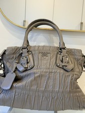 Sac À Main PRADA Nappa Gaufre Cuir Plissé Gris Argilla - Certifié ENTRUPY