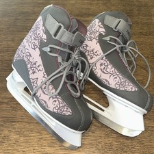 Youth/Girls American Athletic Ice Hockey/Skating Skates Size 8 Nice