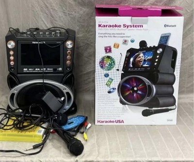 KARAOKE USA GF846 DVD/CD+G/MP3+G Bluetooth(R) Karaoke System with 7'' TFT Color 