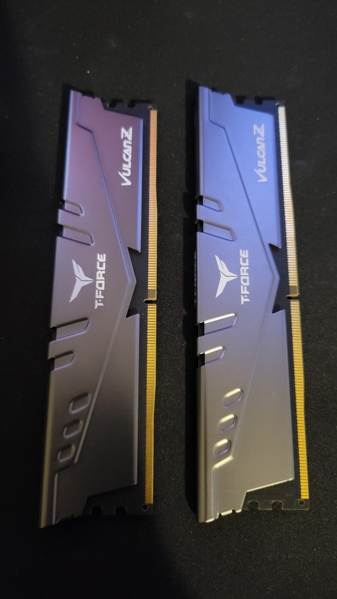 Team T-FORCE VULCAN Z 32GB (2 x 16GB) 288-Pin DDR4 SDRAM DDR4 3200