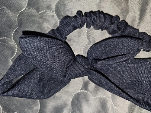 Cravatta donna elastica blu navy con fiocco NUOVA - Foto 3 di 3