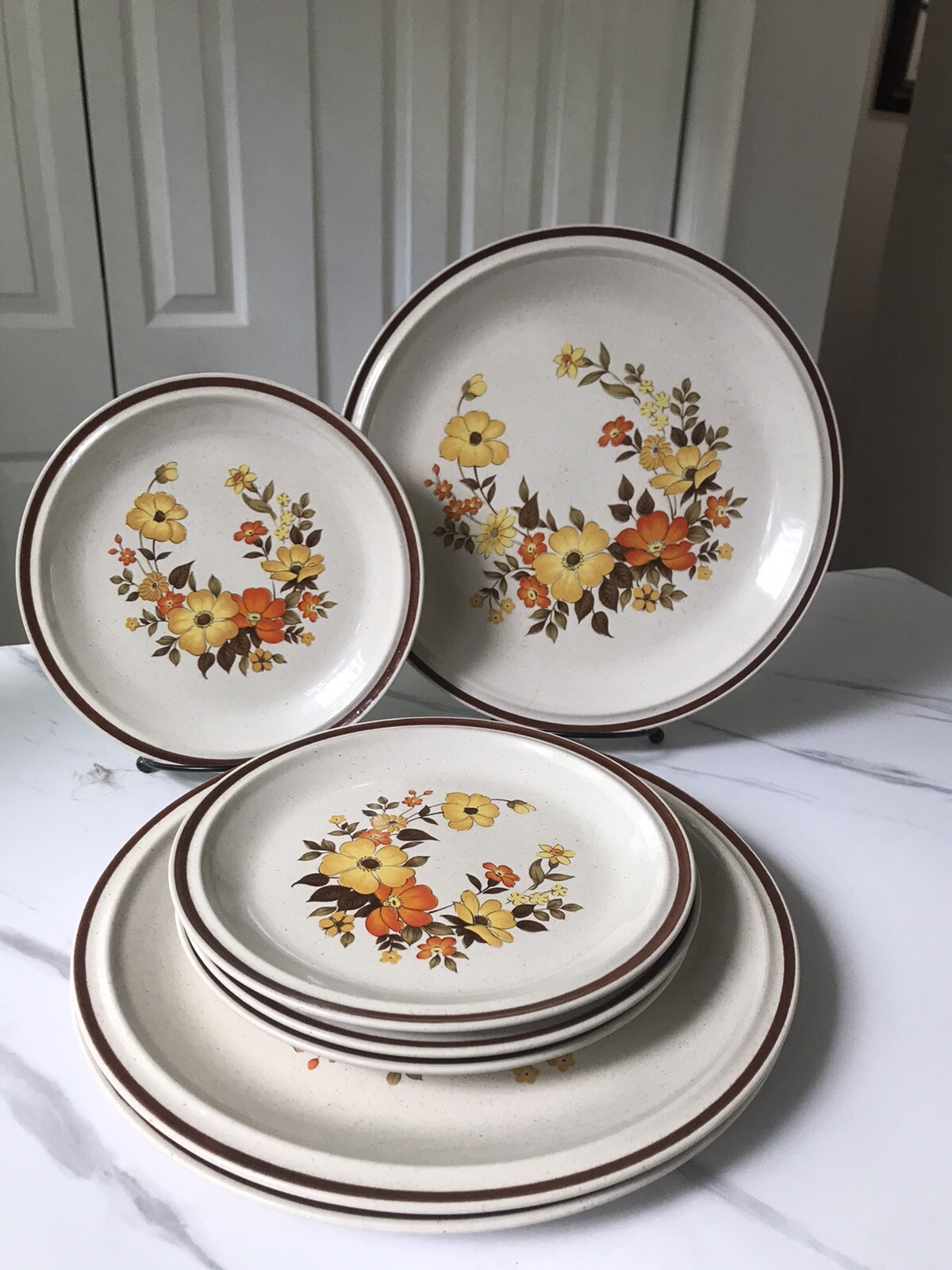 7 pc Set Casual Elegance Hearthside Stoneware Japan 1970s Dinner Dessert Plates eBay