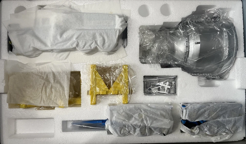 Corgi 18001 1:50 Scammell Contractor Nicholas Bogie Trailer Steam Turbine Load - Image 2 of 3