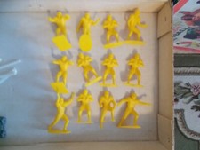 VINTAGE MARX PRO BOWL LIVE ACTION FOOTBALL GAME COMPLETE SET OF 12 YELLOW PLAYER