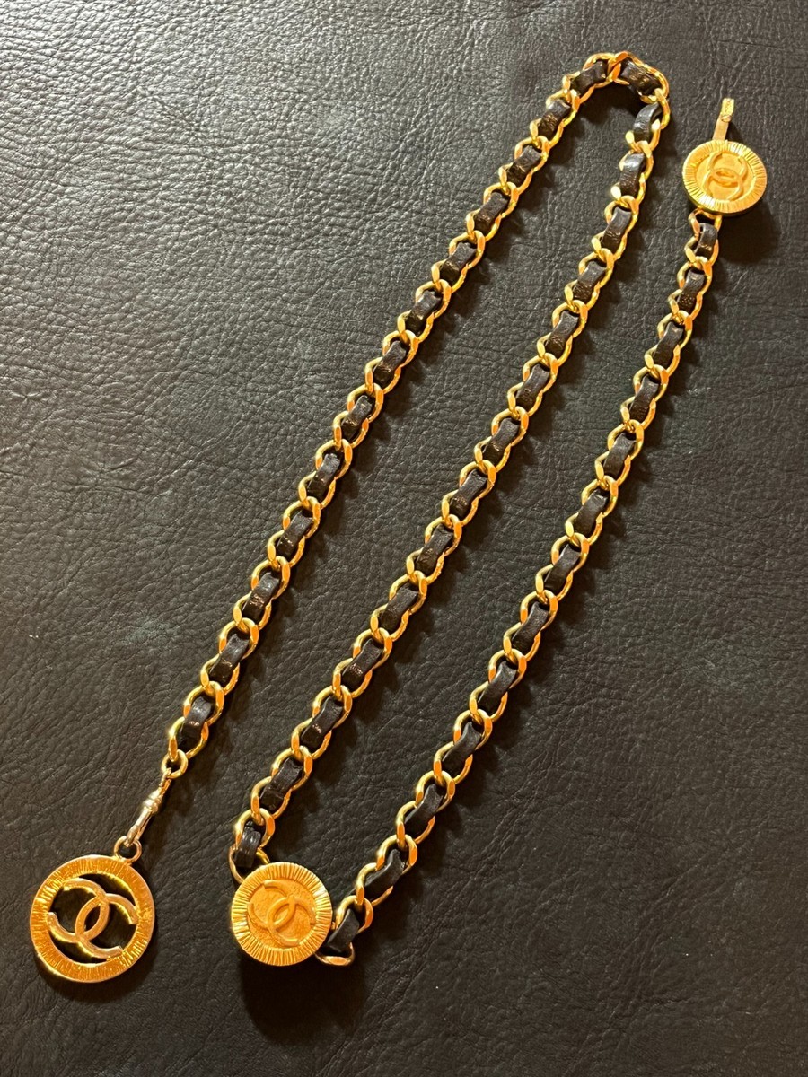 CHANEL BELT AUTH Coco chain CC Gold Logo 3 Coins Medal  display picture 3