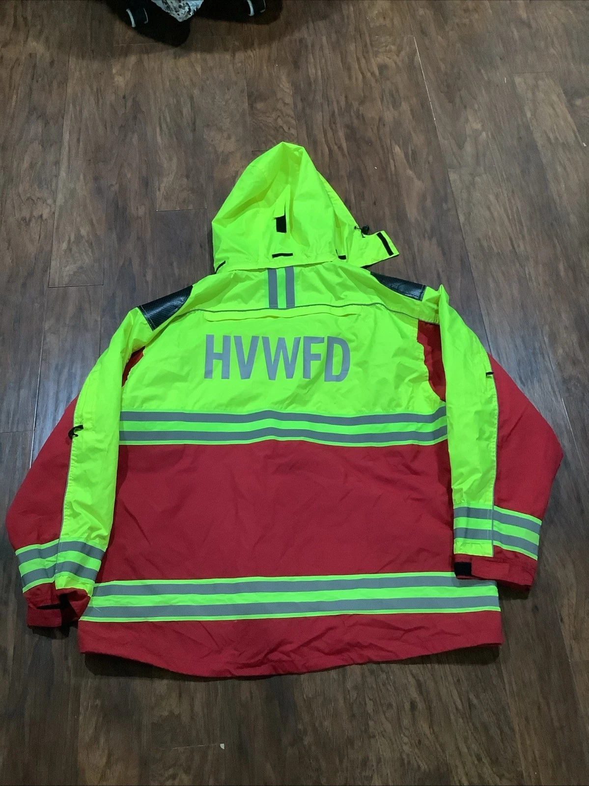 GAME 3555 Hi-Viz Class 2 Level 2 Rescue Jacket with Detachable Good - product detail image 3