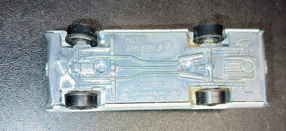 Hot Wheels Redline Police Cruiser 1969  USA White Interior  - Image 4 of 4