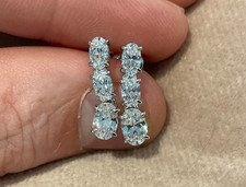 3,0 Karat Lab Created Diamant Ovalschliff Ohr...