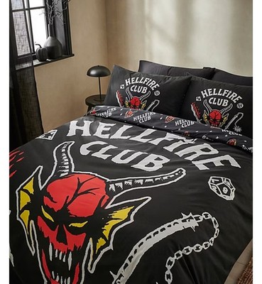 Stranger Things Hell Fire Club pflegeleichtes Bettwäscheset King Size