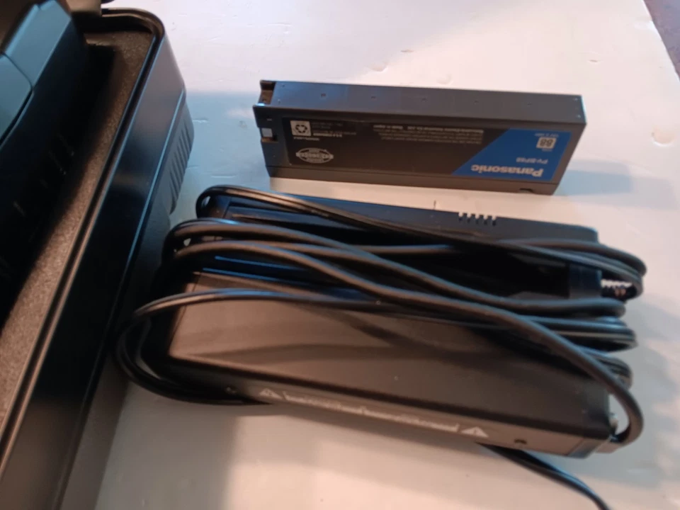 Panasonic OmniMovie VHS AF/Video Camcorder, PV-520D, Tested.... - Image 3 of 4