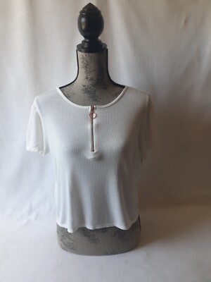 Queen Bee women's white 1/4 zip short sleeve crop top size L
