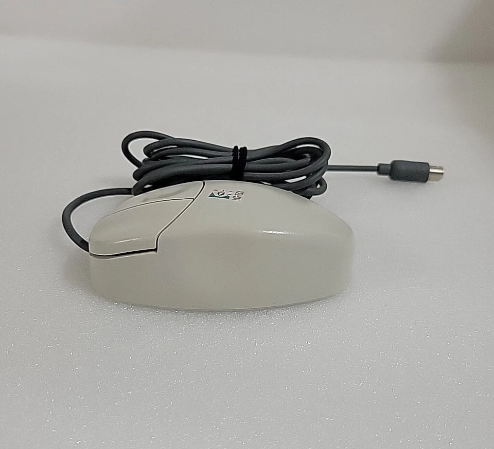 New Vintage Logitech Mouseman Serial-MousePort M-CQ38 Mechanical Ball Mouse - Image 4 of 4