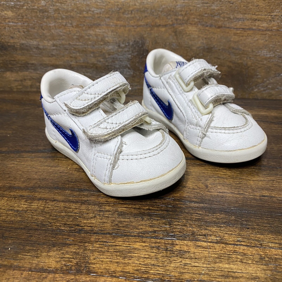 baby nikes size 3