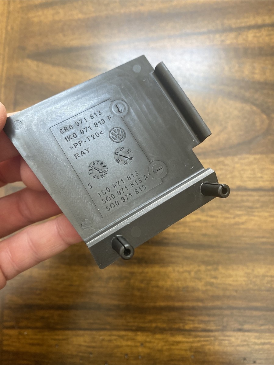 Genuine VW Golf VII TSI Battery Tray Cover Panel Negative  