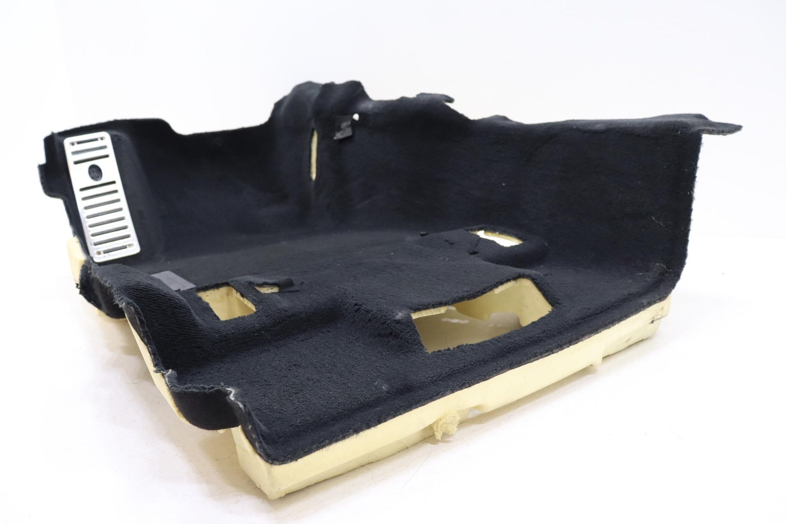 2017-2024 MASERATI QUATTROPORTE FRONT LEFT FLOOR CARPET LINER MAT OEM 6700694130