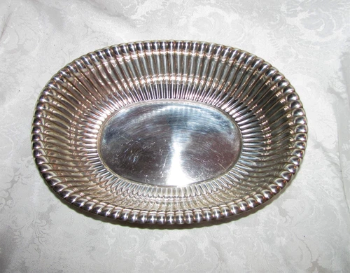 Large Vintage Reed and Barton Sterling Silver Trajan Centerpiece Bowl 1942 26 Oz