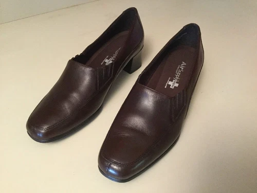 Air Supply Plus Comfort System Jeanette Brown Leather Loafers Size 8.5M EUC