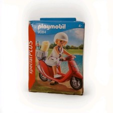 Playmobil 9084: Urlauberin mit Roller / Neu und geschlossen