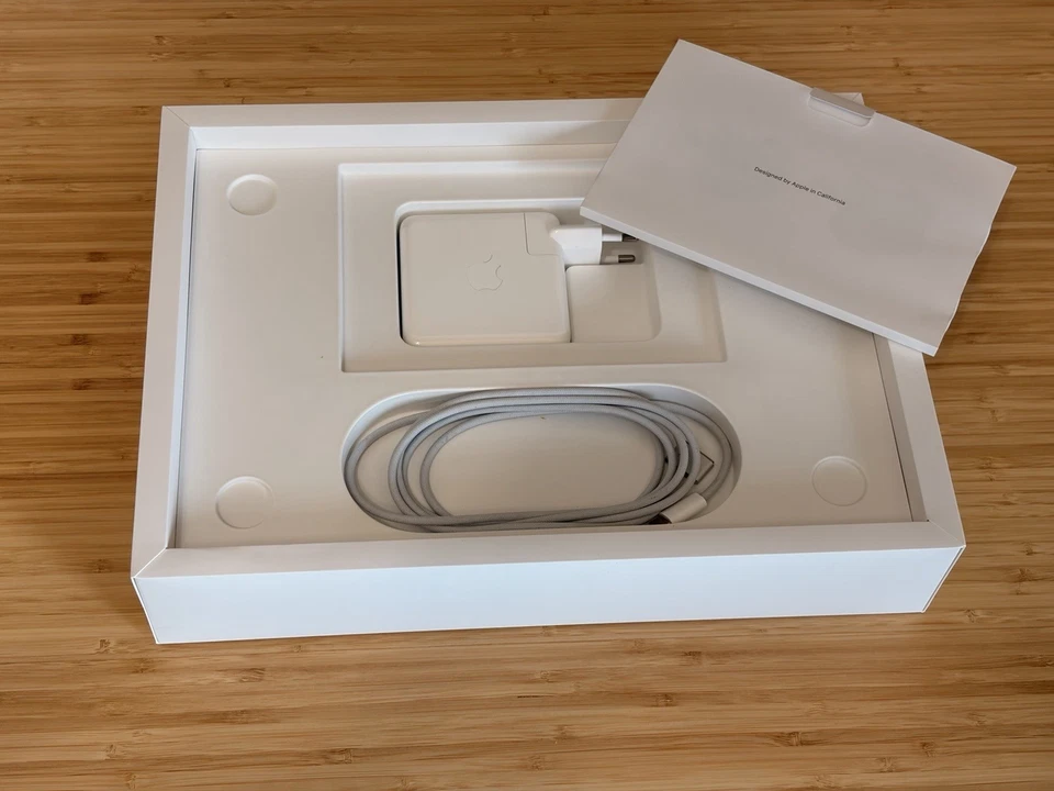 Apple MacBook Pro 14" M1 Pro · 32GB · 1TB, foto 3 di 5